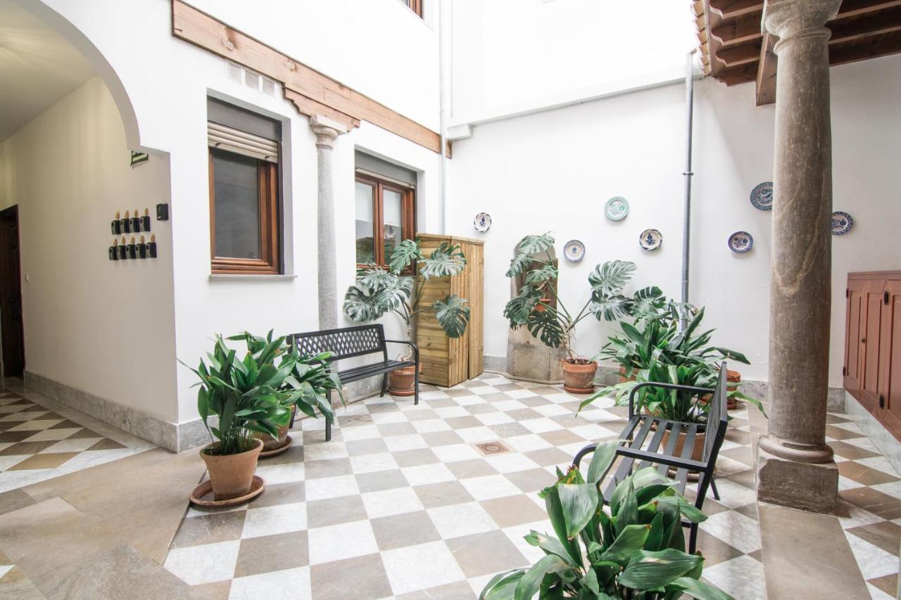 Апартаменты Tuguest Plaza De Gracia Гранада Экстерьер фото